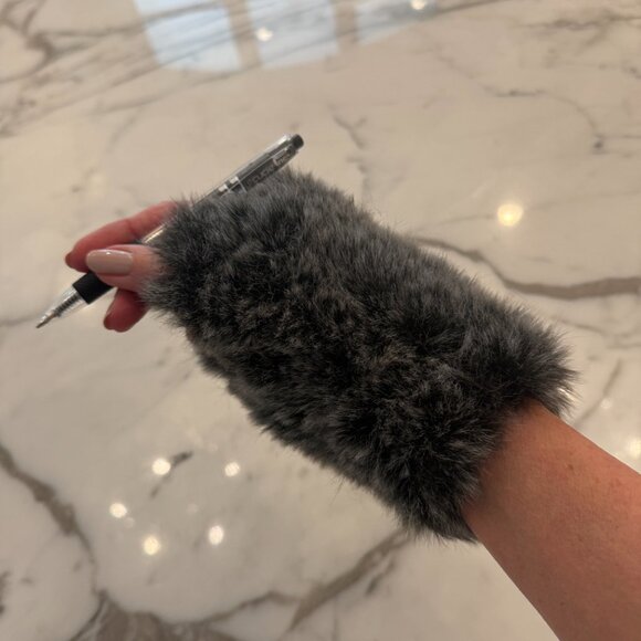 NEW Faux Fur Knitted Fingerless Mittens Neiman Marcus - Picture 2 of 6